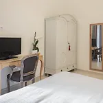 Living U Homesuites 公寓式酒店