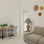 Living U Homesuites 公寓式酒店 莱切
