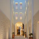 公寓式酒店 Living U Homesuites