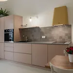 Living U Homesuites 公寓式酒店