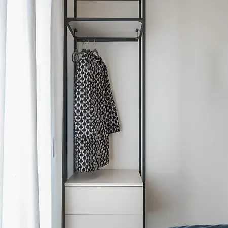 Living U Homesuites 4* ليتشي