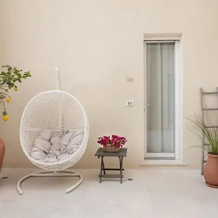 Living U Homesuites ليتشي