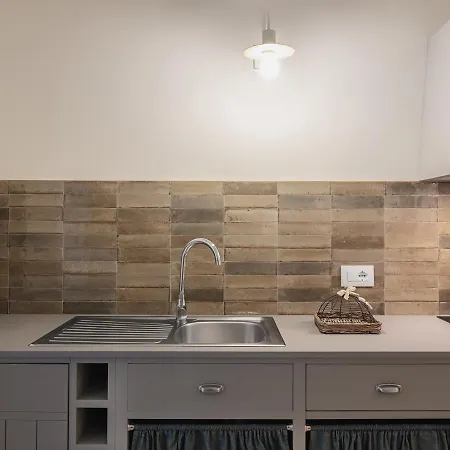 Living U Homesuites 4*