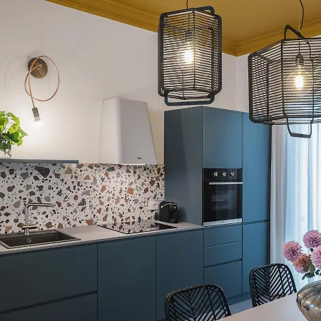 Living U Homesuites شقة فندقية