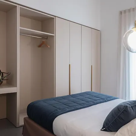 Living U Homesuites Hotel apartamentowy Lecce