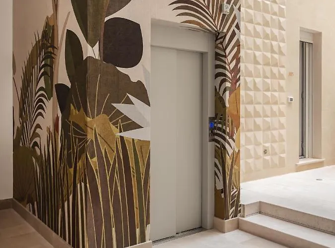 Living U Homesuites Aparthotel