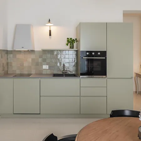 Living U Homesuites * Lecce