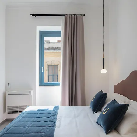 Aparthotel Living U Homesuites