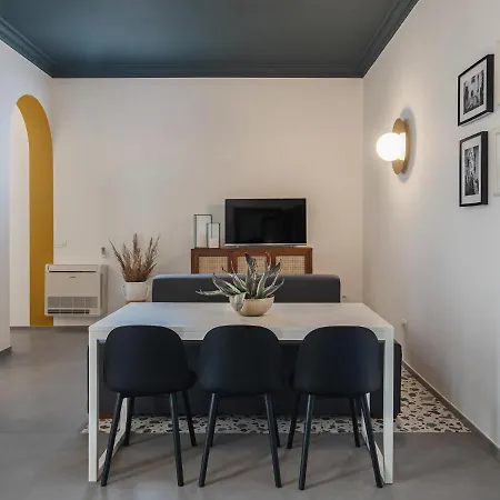 Aparthotel Living U Homesuites *
