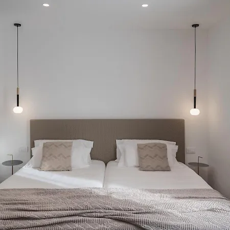 Living U Homesuites * Lecce