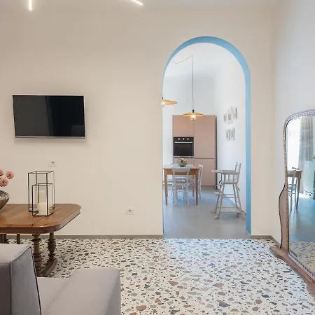 Living U Homesuites * Lecce