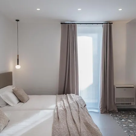 Living U Homesuites * Lecce