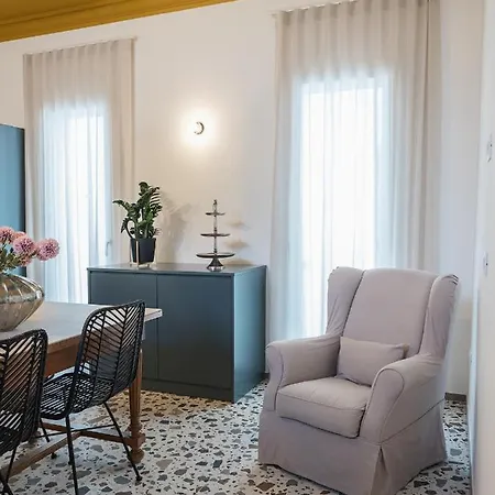 Living U Homesuites * Lecce