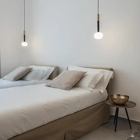 Living U Homesuites * Lecce