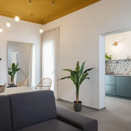 Living U Homesuites 4* Lecce