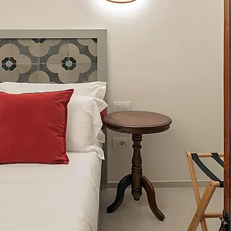 Living U Homesuites 4* Lecce