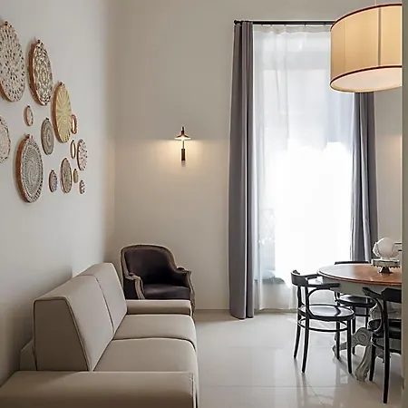 Living U Homesuites Lecce
