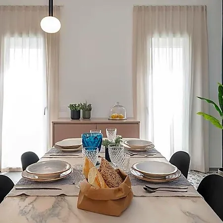 Living U Homesuites Lecce