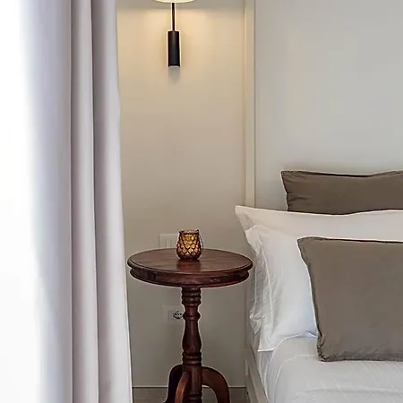 Living U Homesuites Λέτσε