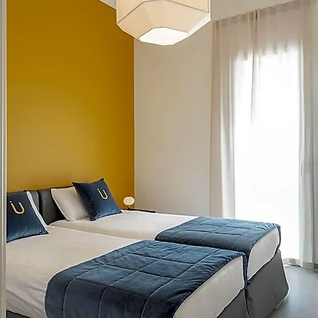 Living U Homesuites Aparthotel