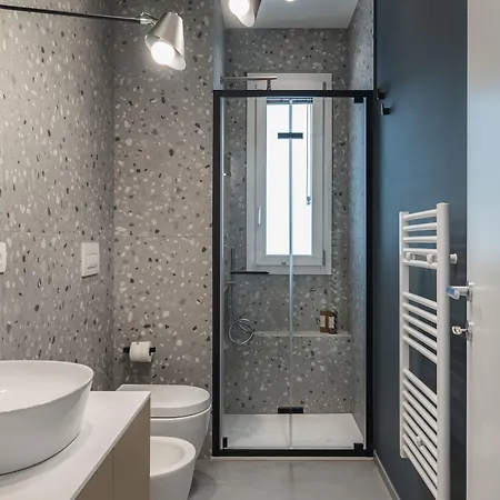 Living U Homesuites 레체
