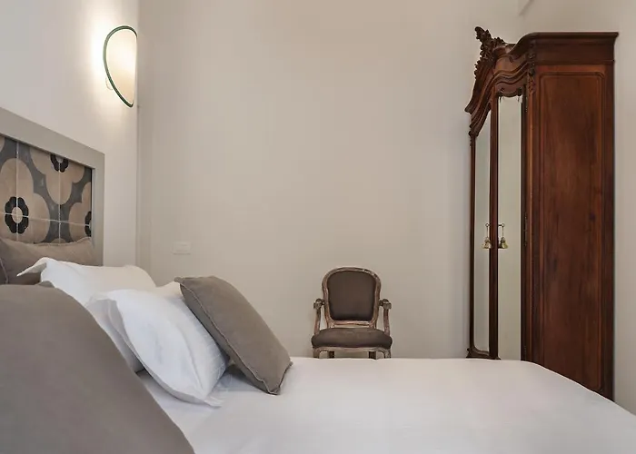 Living U Homesuites Aparthotel