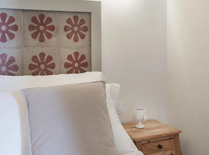 Apart-hotel Living U Homesuites